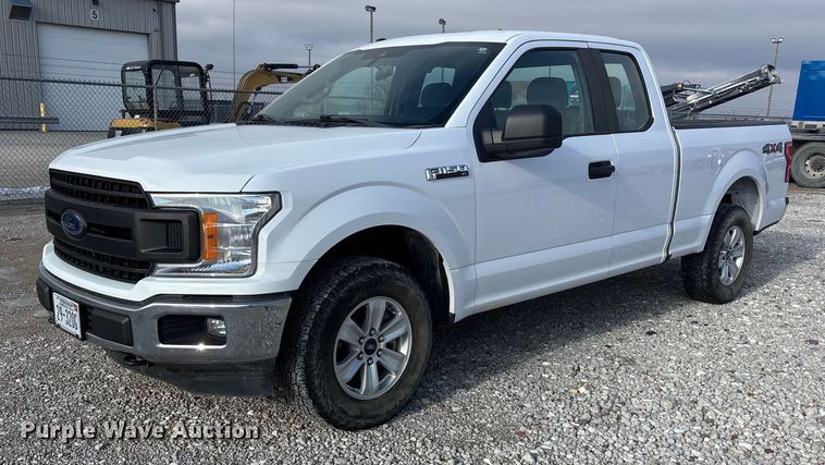 2019 Ford F150 SuperCab pickup truck - FG1574