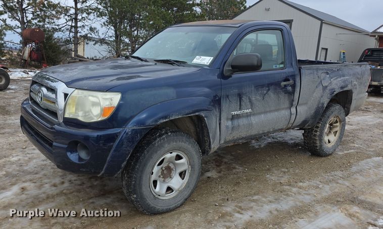 2006 Toyota Tacoma PreRunner pickup truck - FI0645