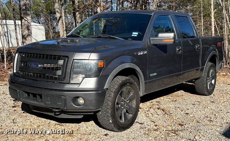 2014 Ford F150 FX4 SuperCrew pickup truck - FI1523
