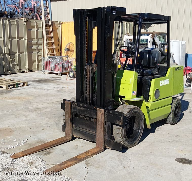 Clark GPS-30MB  forklift - FK0698