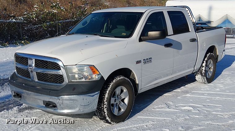 2014 RAM 1500 Crew Cab pickup truck - FK0723