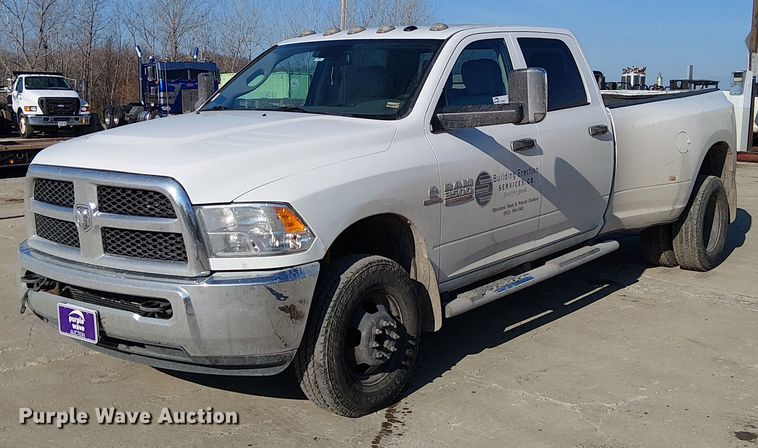 2015 RAM 3500 Crew Cab pickup truck - FK0807