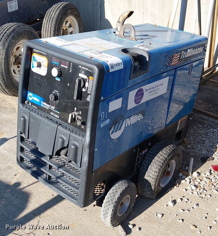 Miller Trailblazer 302 welder/generator - FK0819