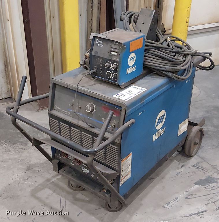 Miller Deltaweld 452 welder - FK0868