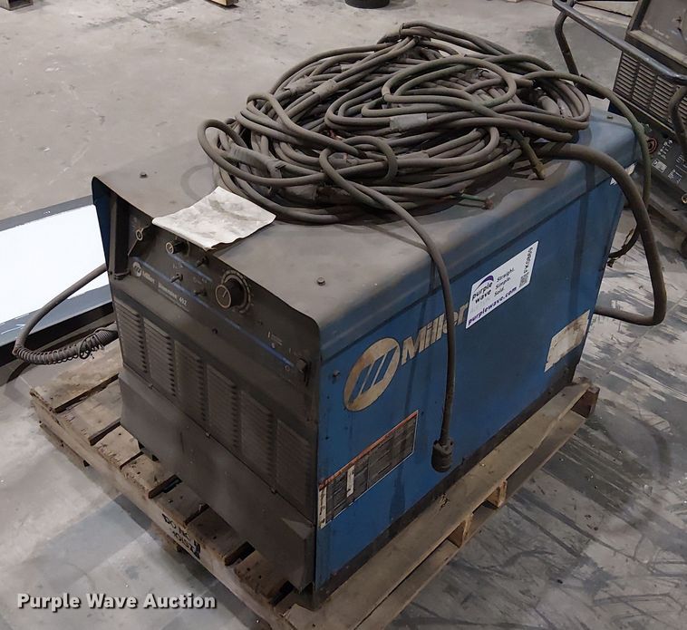 Miller Dimension 452 welder - FK0869