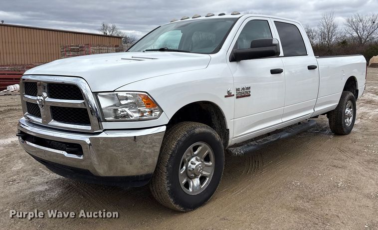 2018 RAM 2500 Crew Cab pickup truck - FK1033