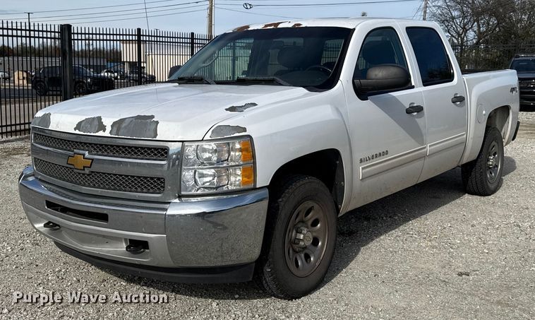 2012 Chevrolet Silverado 1500 Crew Cab pickup truck - HI9375