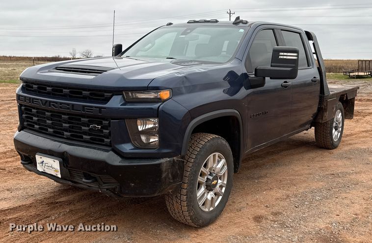 2021 Chevrolet Silverado 2500HD Crew Cab flatbed pickup truck - HI9397