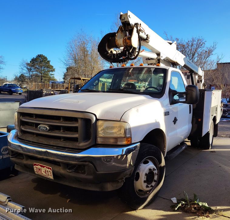 2002 Ford F550 Super Duty bucket truck - IH9356