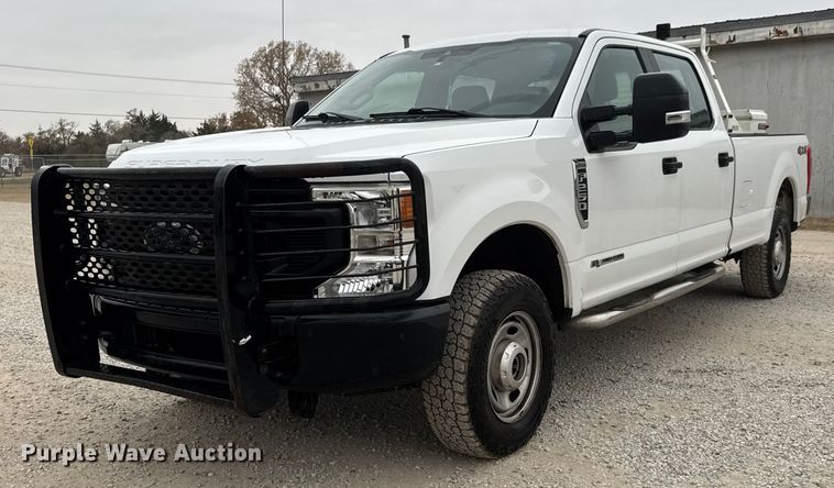 2020 Ford F250 Super Duty XL Crew Cab pickup truck - NA9952