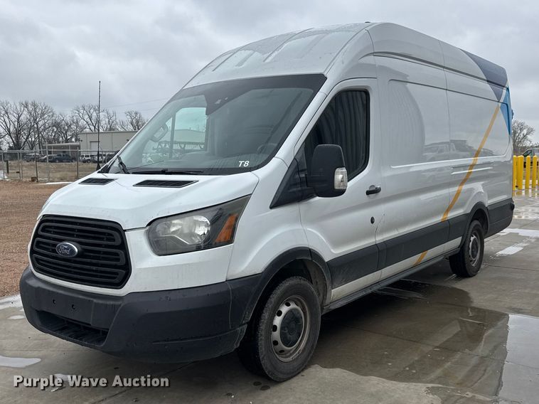 2019 Ford Transit 350 van - NB9017