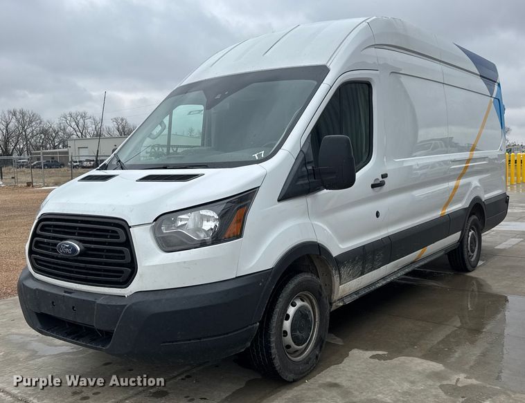 2019 Ford Transit 350 van - NB9018