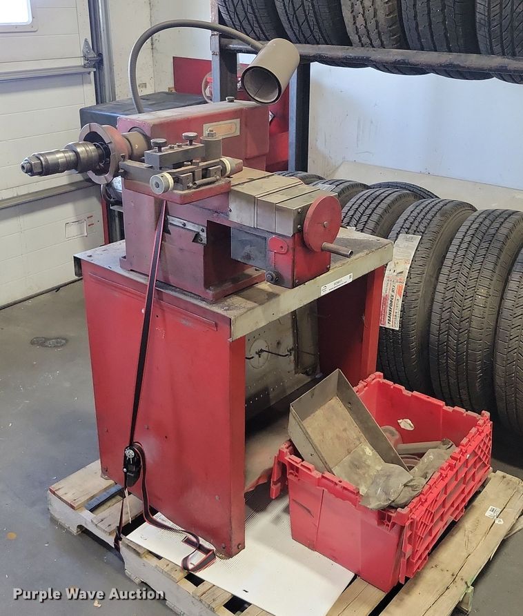 Accu-Turn 8922 brake lathe - NO9811