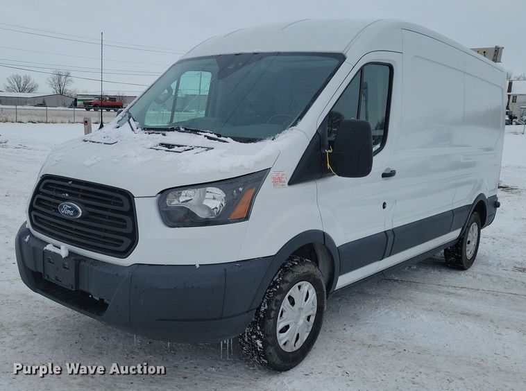 2016 Ford Transit 250 van - NO9833