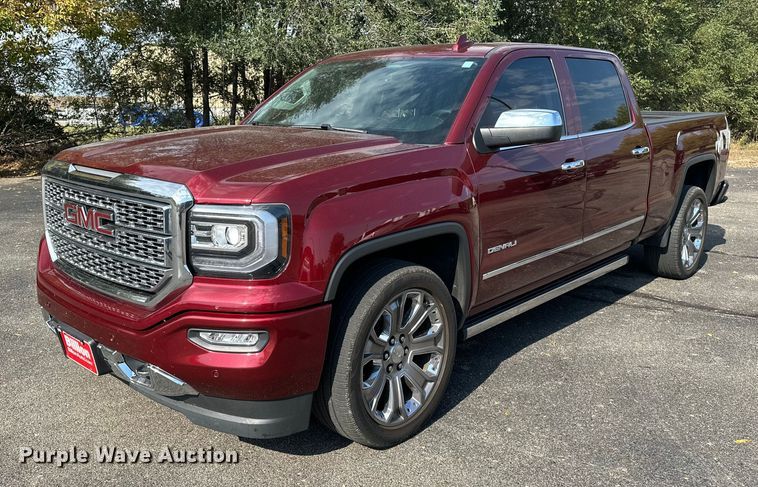 2017 GMC Sierra 1500 Denali Crew Cab pickup truck - OJ9934