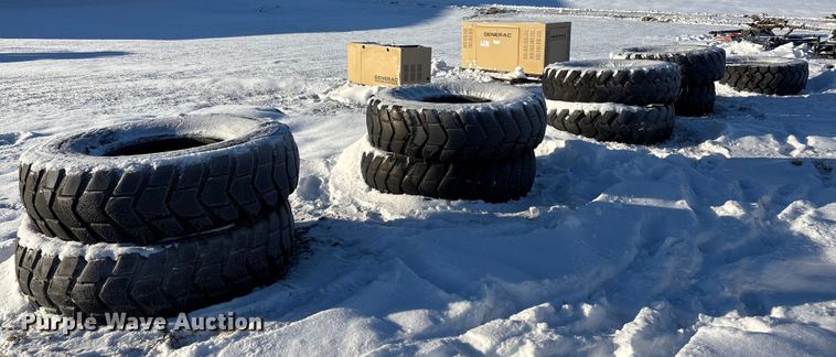 (9) 14R24 tires - DK0195