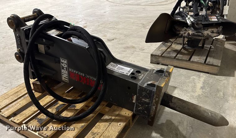 2024 Striker TNB-6E breaker - DQ4156