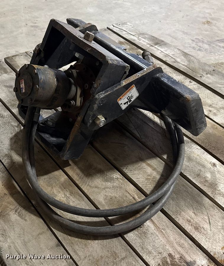 Striker compact utility skid steer auger - DQ4159