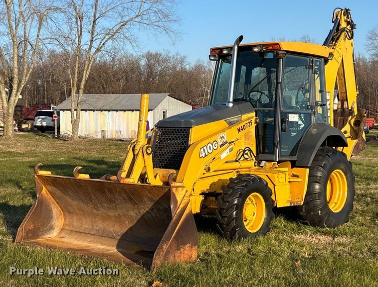2004 John Deere 410G backhoe - DT0002