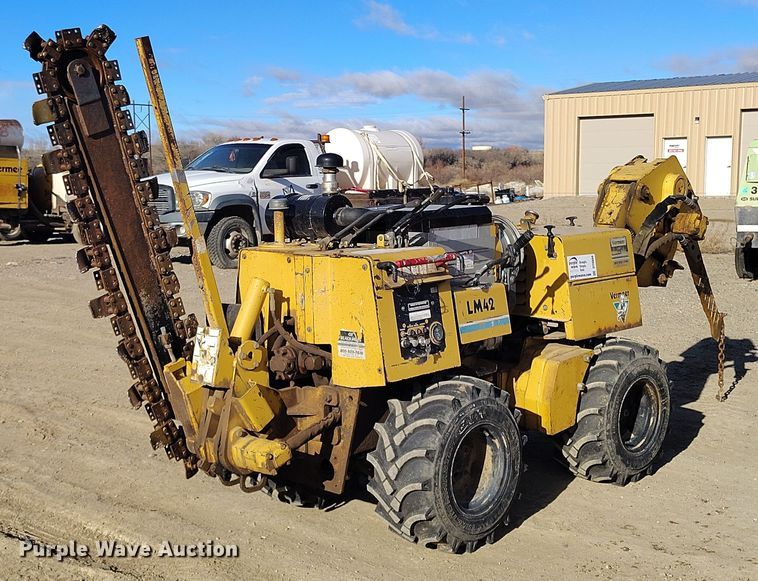 2001 Vermeer LM42 trencher - DT0804