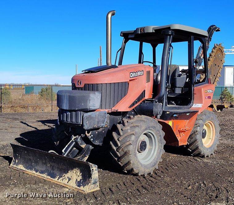 2017 Ditch Witch RT105M trencher - DT0807