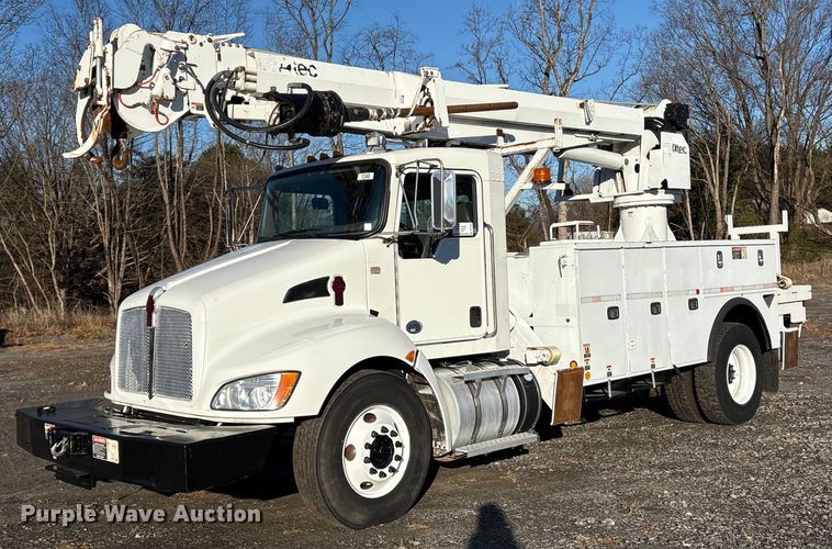 2015 Kenworth T370 digger derrick truck - DT2761
