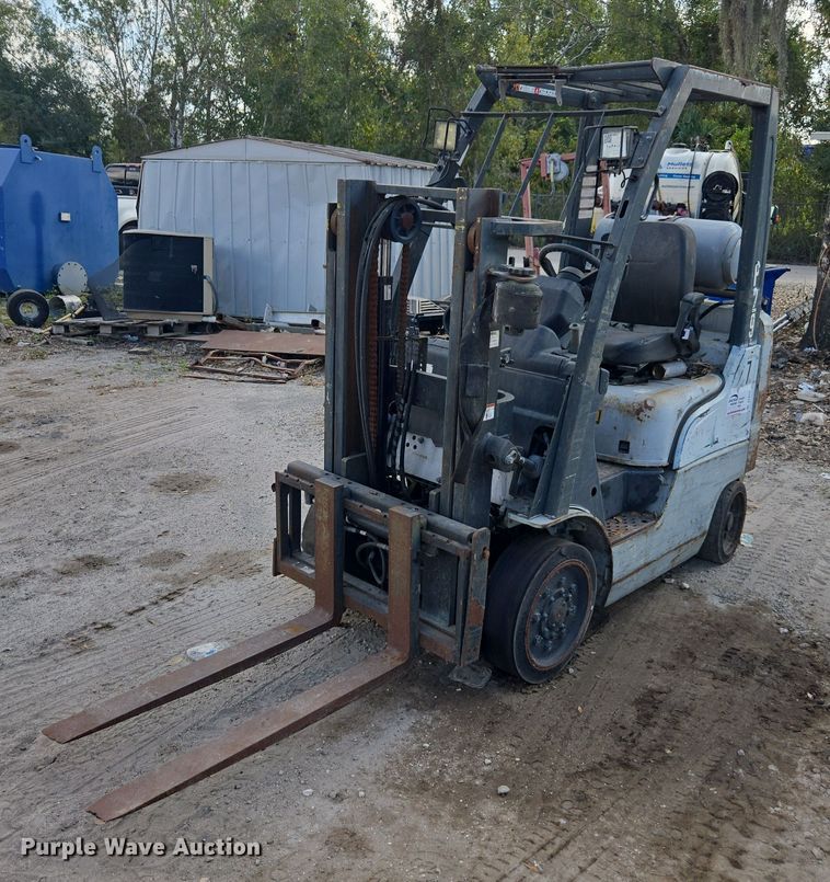 Nissan 40 forklift - DT4717