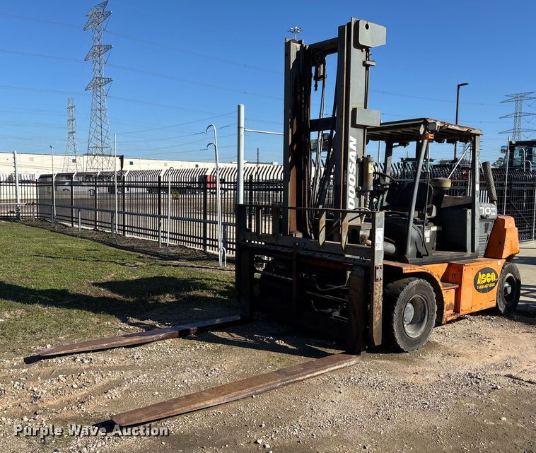 Doosan D70S-7 forklift - DT4990