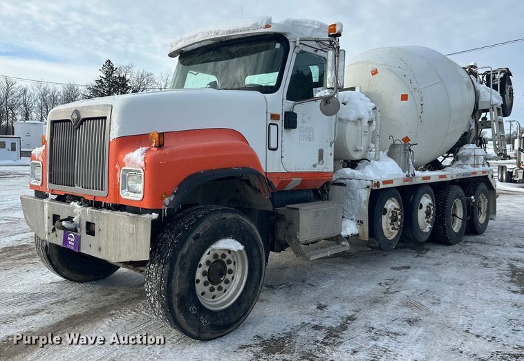 2004 International 5500i ready mix truck - DT6491