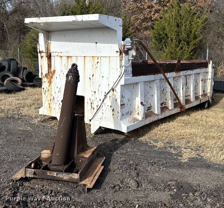 McClain Galion 502F dump bed - DW5202