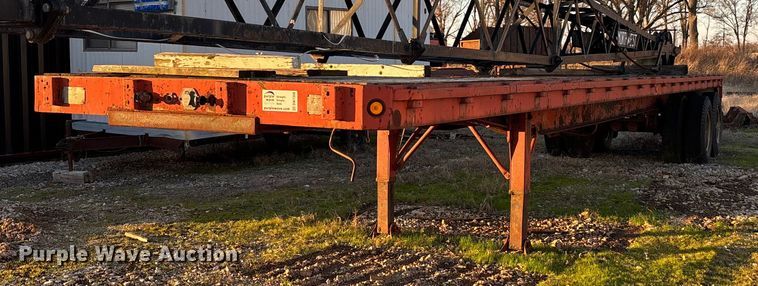 1970 Transcraft TH 40 flatbed trailer - DW7350