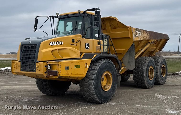 2011 John Deere 400D Series II articulated haul truck - EA2160