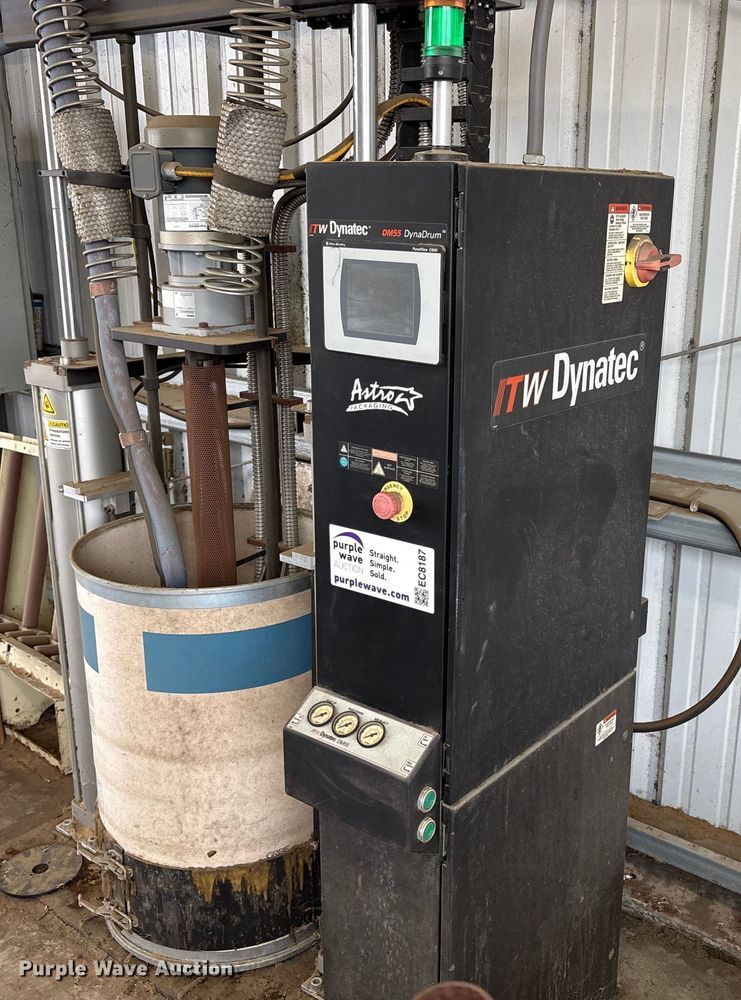 2015 ITW Dynatec G4F21T4 hot melt adhesive supply unit - EC8187