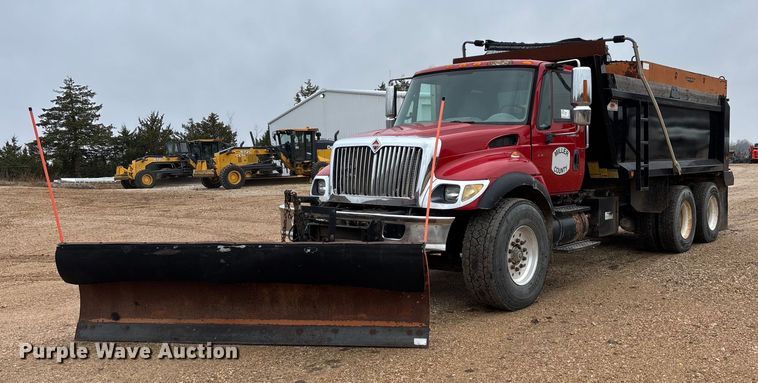 2006 International 7500 dump truck - ED2413