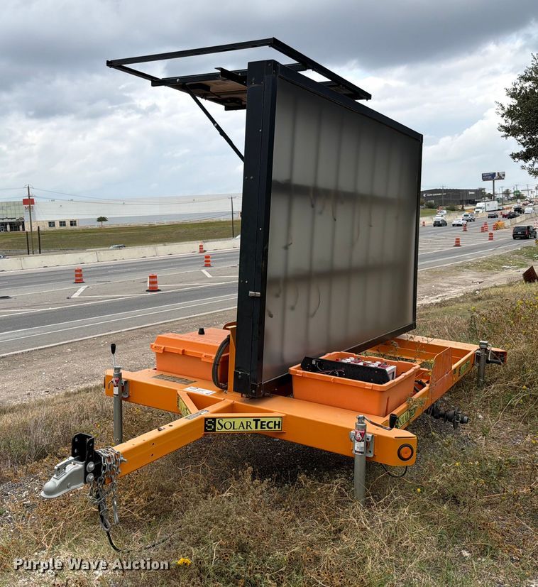 2021 Solar Tech Silent Messenger message board trailer - ED5040