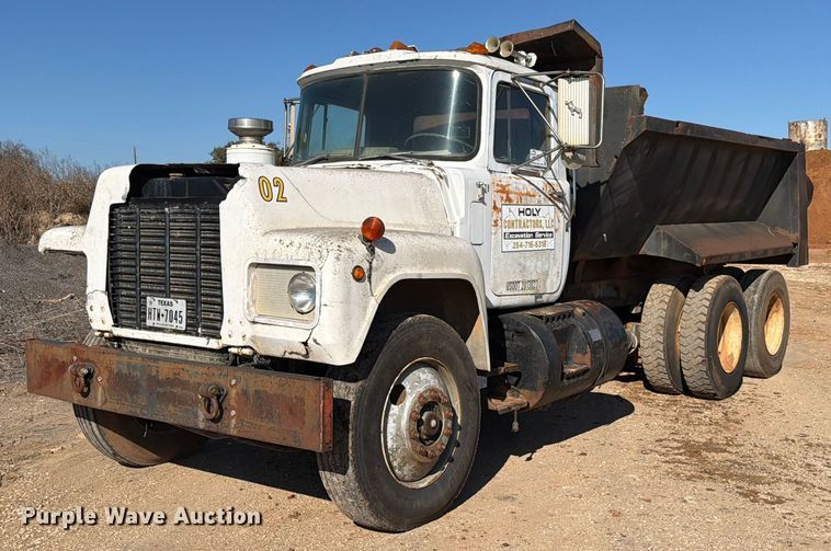 1984 Mack R600K dump truck - ED5067