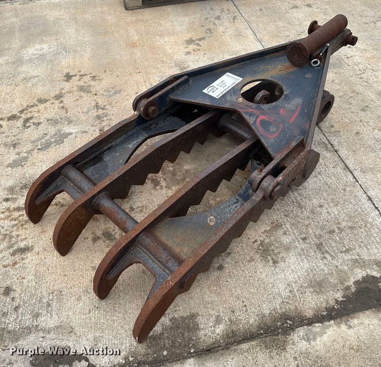 SEB excavator thumb - EE3392