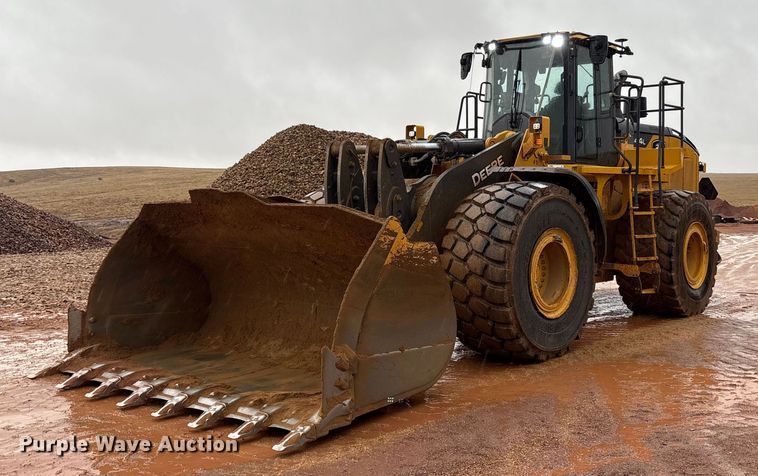 2022 John Deere 844L wheel loader - EF6198