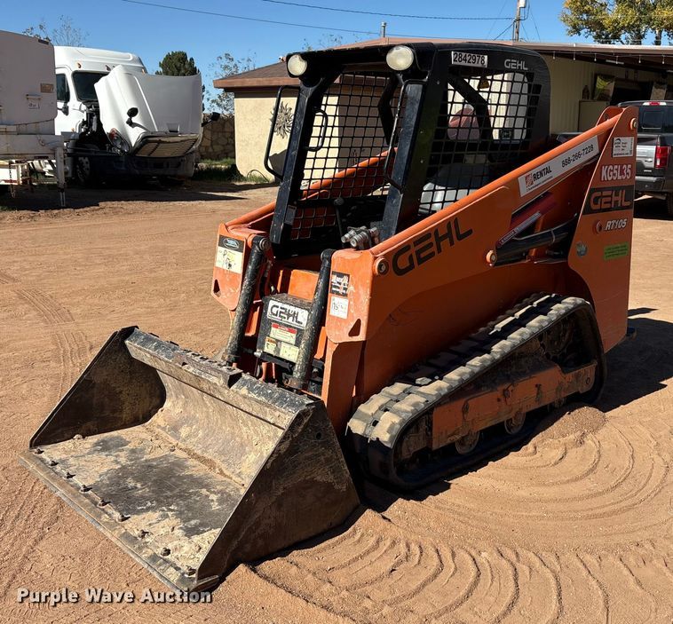 2019 Gehl RT105 tracked skid steer loader - EF6210