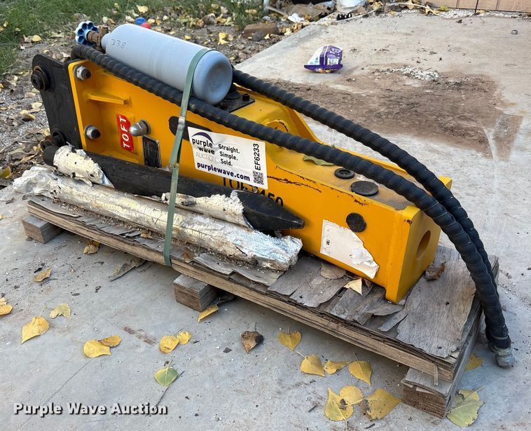 2024 Toft TOFT450 breaker - EF6233