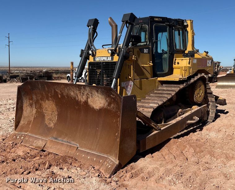 2011 Caterpillar D6T XL dozer - EF6239