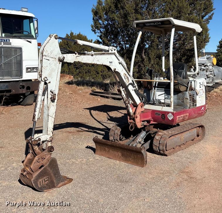2006 Takeuchi TB016 mini excavator - EF6246