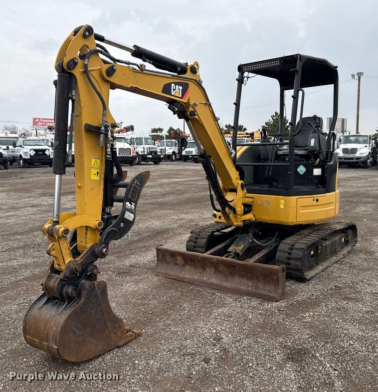 2016 Caterpillar 303E CR mini excavator - EG1775