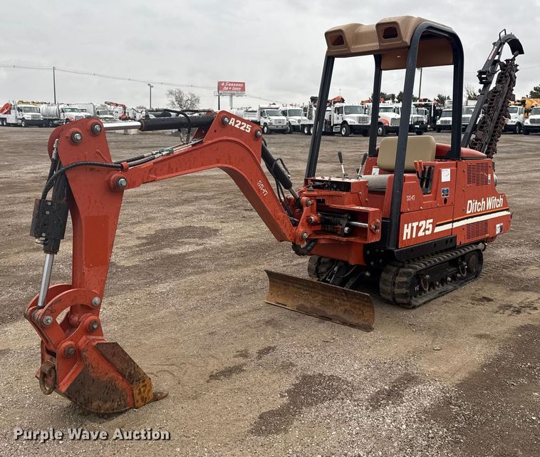 2006 Ditch Witch HT25 trencher - EG1784