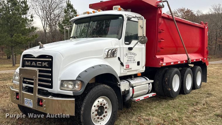 2008 Mack GU713 dump truck - EG8300