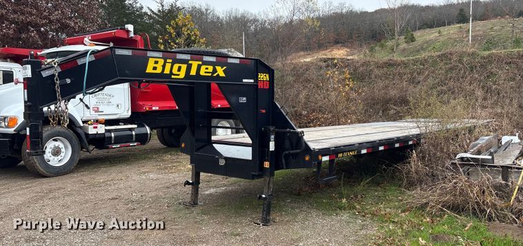 2022 Big Tex 25' Gooseneck equipment trailer - EG8302