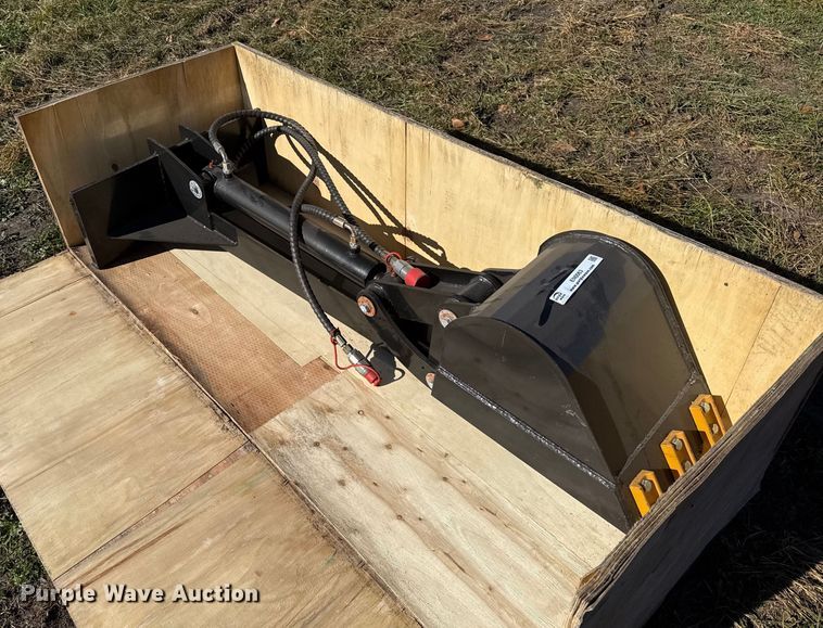 AGT skid steer backhoe - EN0063