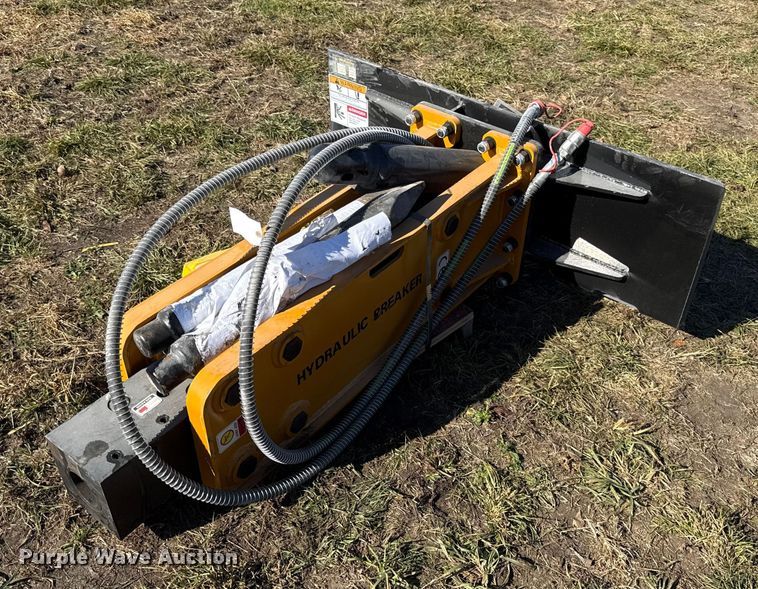 2025 Wolverine CB-11-750F skid steer breaker - EN0086