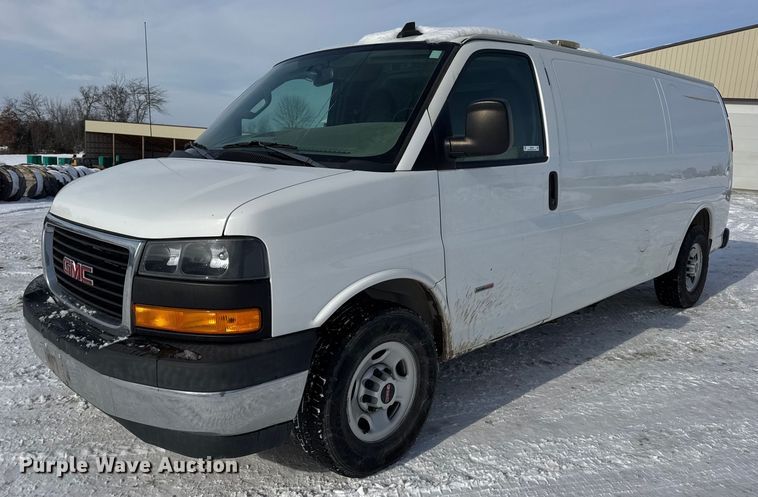 2019 GMC Savannah 2500 van - EN0740