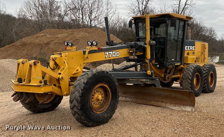 2008 John Deere 770D motor grader - EN5833
